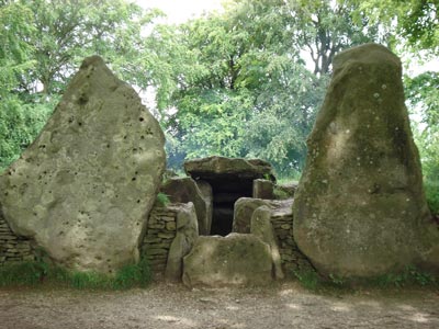 Wayland's Smithy, Oxfordshire, England.